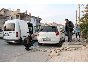 Foseptik Çukurunda Patlama, Park Halindeki Araç Zarar Gördü