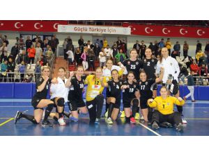 Türkiye Bayanlar Hentbol Süper Ligi: Kastamonu Belediyespor: 26 - Muratpaşa Belediyespor: 20