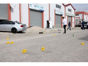 Adana’da Sokak Ortasında Çatışma: 1 Ölü, 4 Yaralı