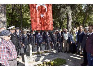 Yüzbaşı Aker Mezarı Başında Anıldı