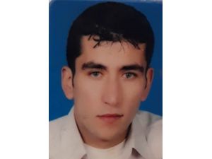 Evde Tabancayla Başından Vurulmuş Halde Bulundu