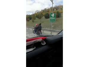 3 Kişi Motosiklete Bindiler, Kazaya Davetiye Çıkardılar