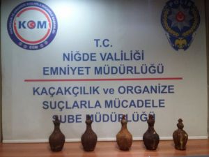 Tarihi Eser Operasyonunda 2 Bin Yıllık Şarap Testisi Ele Geçirildi