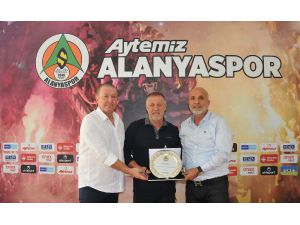 Aytemiz Alanyaspor, Mesut Bakkal Ayrılığını Açıkladı