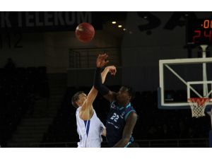 Uleb Avrupa Kupası: Türk Telekom: 81 - Zenit: 75