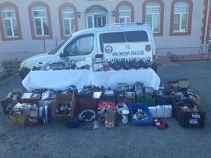 Jandarmadan Kaçak Oto Yedek Parça Operasyonu