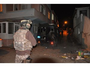 Helikopter Destekli Dev Operasyon: 16 Gözaltı