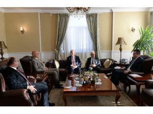 Rektör Çomaklı’dan, Vali Okay Memiş’e Hayırlı Olsun Ziyareti