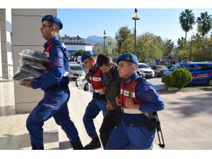 Yolcu Otobüsünde Uyuşturucu Ele Geçirildi (2)