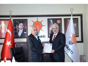 Ak Parti’de Aday Adaylığı Başvuruları Sürüyor