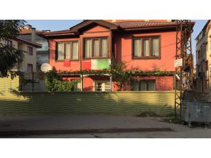 Kreşte Uyuyan 1 Yaşındaki Çocuk Ölü Bulundu