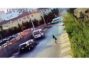İstanbul’da Öğrenci Servisiyle Otomobil Çarpıştı: 3 Yaralı