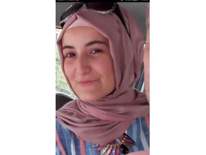 Bağcılar’da Lüks Araç Genç Kıza Böyle Çarpıp Kaçtı
