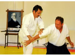 Rektör Ve Güvenlikçilere Aikido Kursu