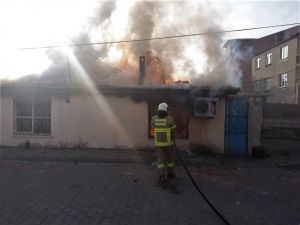 Ev Yangını Korkuttu