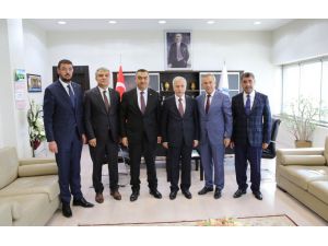 Vali Kamçı’dan Kayso Ve Talas Belediyesine Veda Ziyareti