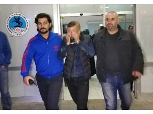 Otomobile Önce Tekmeledi, Sonra Tabancayla Kurşun Yağdırdı