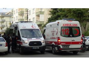 Komşuların Çöp Kutusu Kavgası: 2 Yaralı