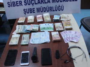 Yasa Dışı Bahisçilerin Her Yerinden Para Fışkırdı