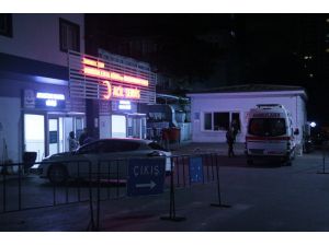 Ambulans Yerine Park Eden Kişiyi Uyaran Ambulans Şoförü Bıçaklandı