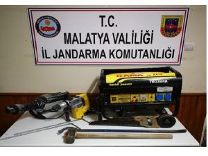 Malatya’da Kaçak Kazı Yapanlara Suçüstü