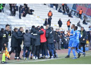 Spor Toto Süper Lig: B.b. Erzurumspor: 2 - Göztepe: 1 (Maç Sonucu)