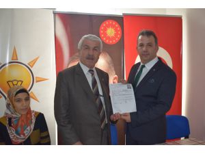İskenderoğlu, Ak Parti’de Akçadağ’da Aday Adayı Oldu