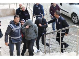 Sahte Polisler Dolandırıcılıktan Tutuklandı