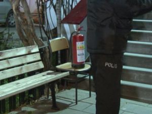 Açık Bırakılan Yangın Söndürme Tüpü Yurdu Birbirine Kattı