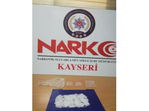 Zehir Taciri 3 Kişi Yakalandı