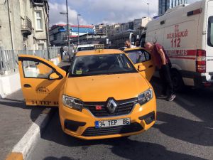 Beyoğlu’nda Direksiyon Başında Kalp Krizi Geçiren Taksici Hayatını Kaybetti