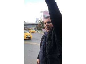 Atatürk Havalimanı’nda Taksi Durağı Kahyası Olduğu İddia Eden Şahıs Uber Sürücüsüne Saldırdı