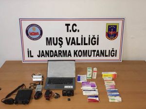 Pkk’ya Ait Sığınak Ve Yaşam Malzemesi İmha Edildi