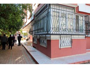 İşe Gelmedi, Evinde Cesedi Bulundu