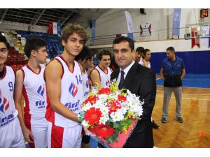 Okul Sporları Genç Erkekler Basketbol Müsabakaları Başladı