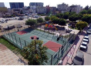 Akdeniz Belediyesi Spor Tesislerini Yeniliyor