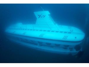 Turistik Denizaltı 'Nemo' Bakıma Alındı