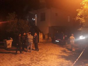 Boşanmak İsteyen Eşini Pompalı Tüfekle Öldürdü