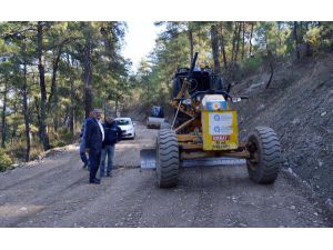 Çaltepe Ve Ballıbucak'ta Yol Çalışması