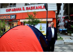 Adana’da Chp İl Başkanlığı Önünde Çadırlı Eylem