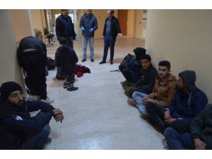 Hatay’da Suriye Uyruklu 30 Kaçak Göçmen Yakalandı