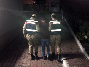 Cezaevi Firarisi Saklandığı Bazada Yakalandı