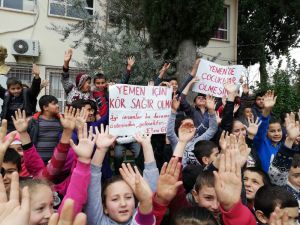 Öğrencilerden Yemen’e Yardım