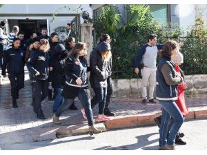 Alman Turistleri Dolandıran Çete Sorguda