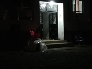 Cinnet Getiren Baba Eşini Ve Çocuklarını Vurdu: 2 Ölü, 3 Yaralı