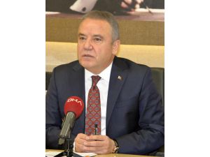 Konyaaltı Belediyesi Asgari Ücreti 2 Bin 200 Tl'ye Çıkardı