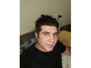 Otomobilinde Başından Vurulmuş Halde Bulundu