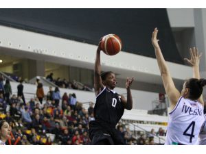 Çukurova Basketbol’un Bileği Bükülmüyor