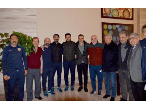 Lucescu'dan Fenerbahçe Ve Kayserispor Kampına Ziyaret
