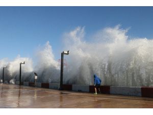 Akdeniz’de Fırtına Uyarısı